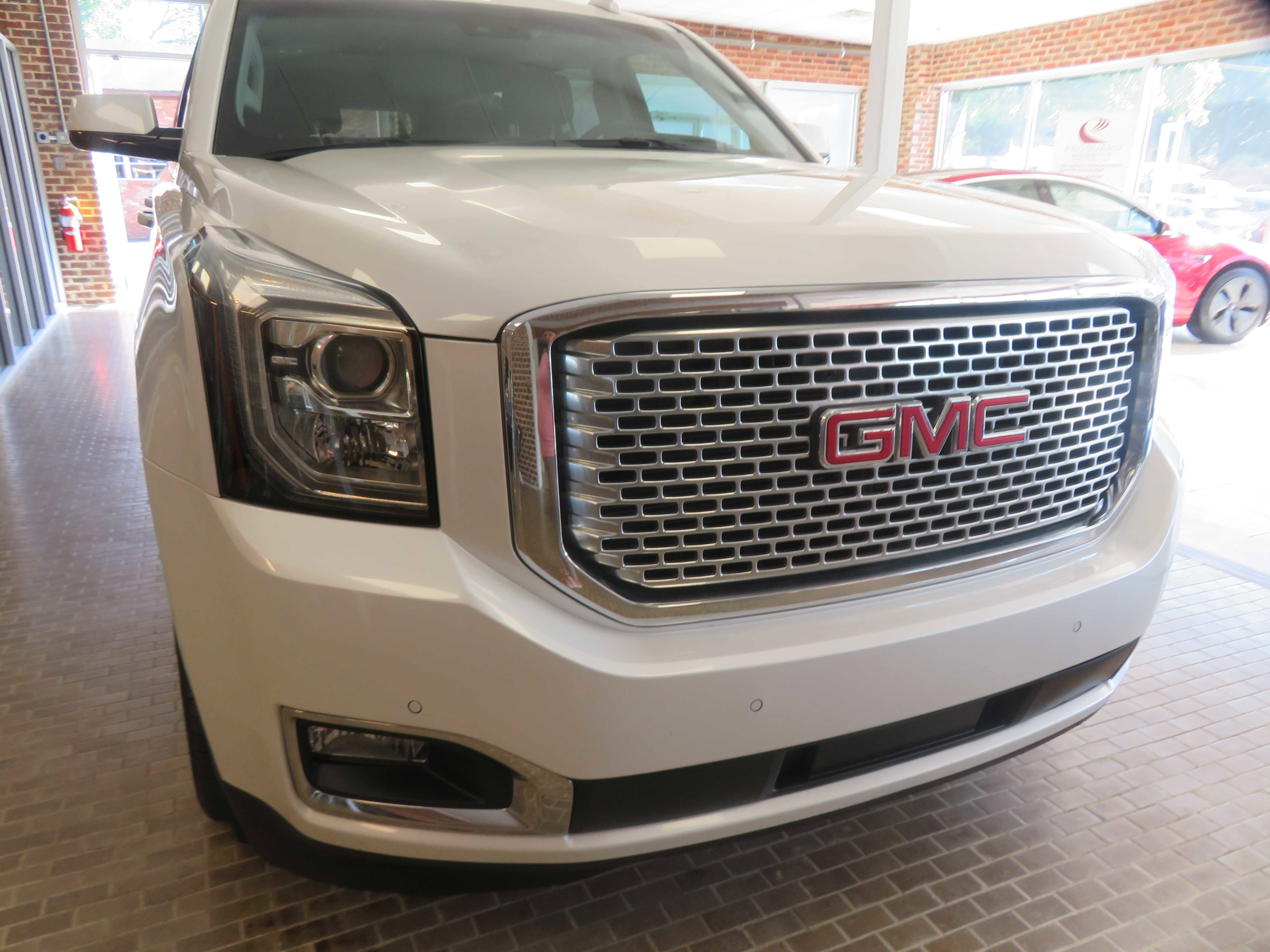 2017 GMC Yukon XL Denali