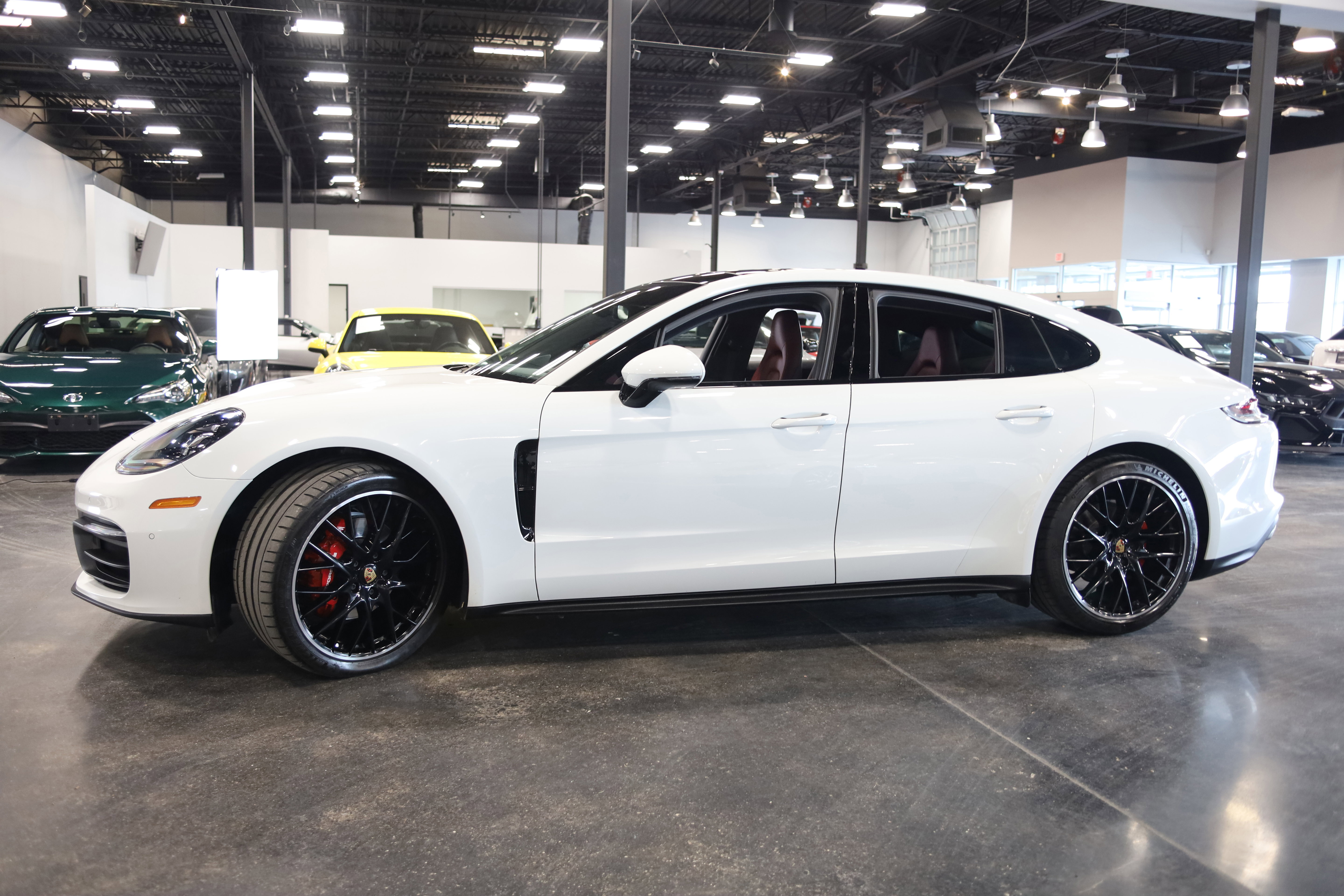 2022 Porsche Panamera 4