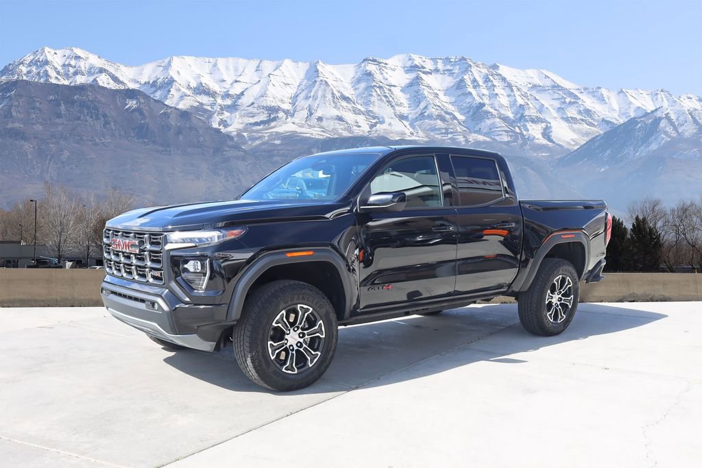 2025 GMC Canyon AT4