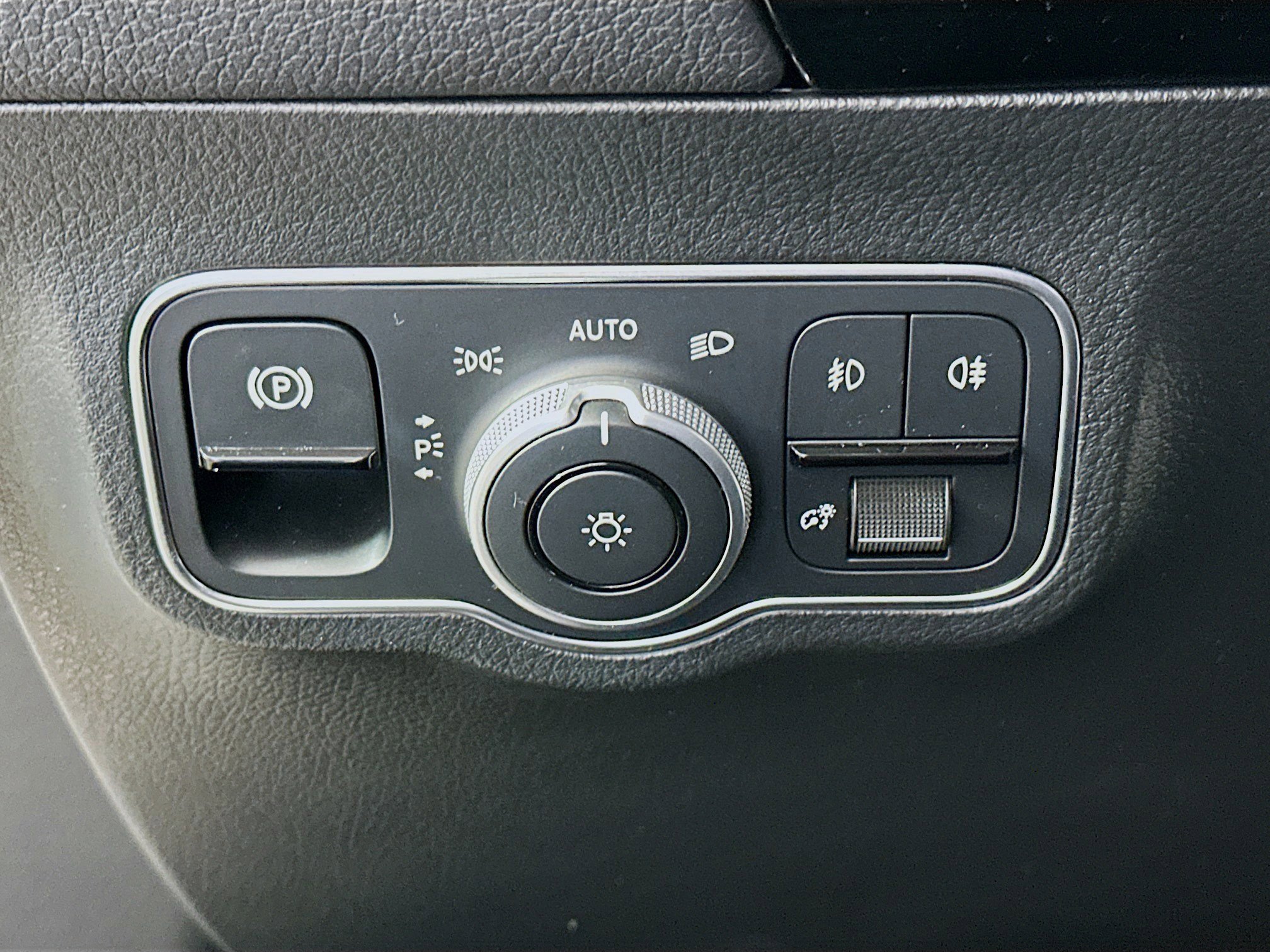 2025 Mercedes-Benz GLA 250