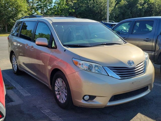 Used 2014 Toyota Sienna XLE