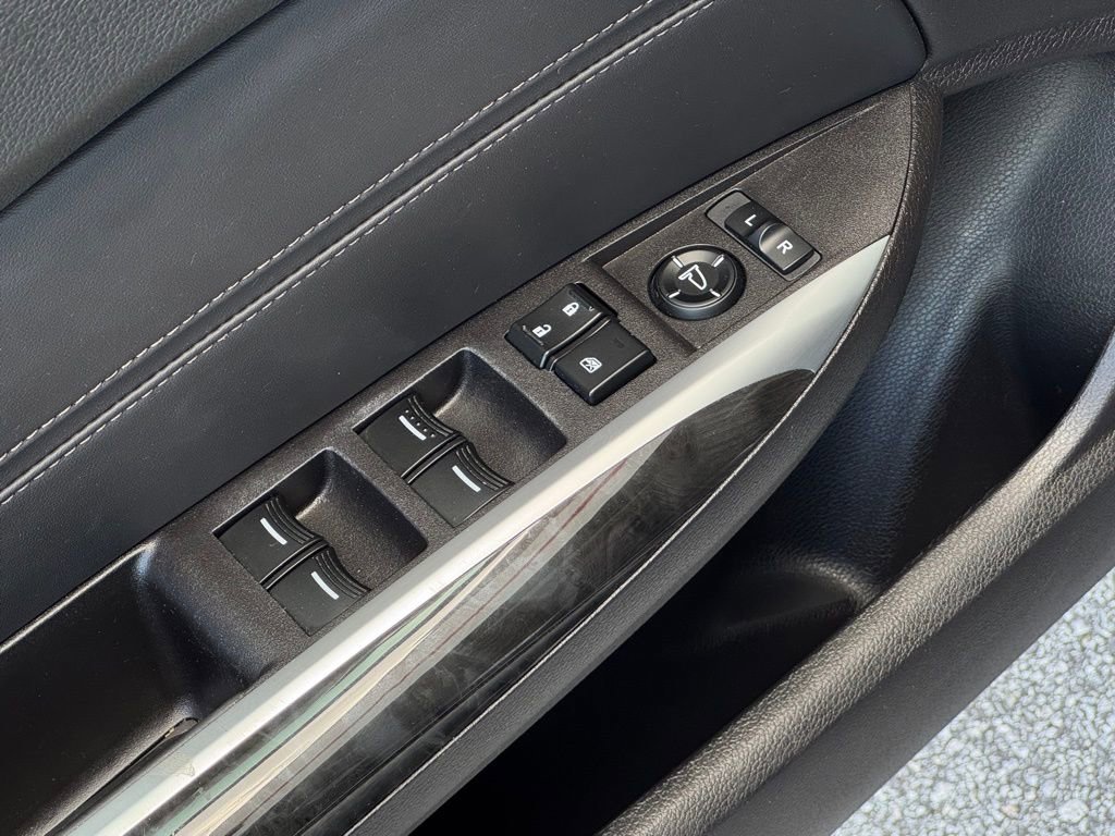 2020 Acura TLX w/ Technology Package