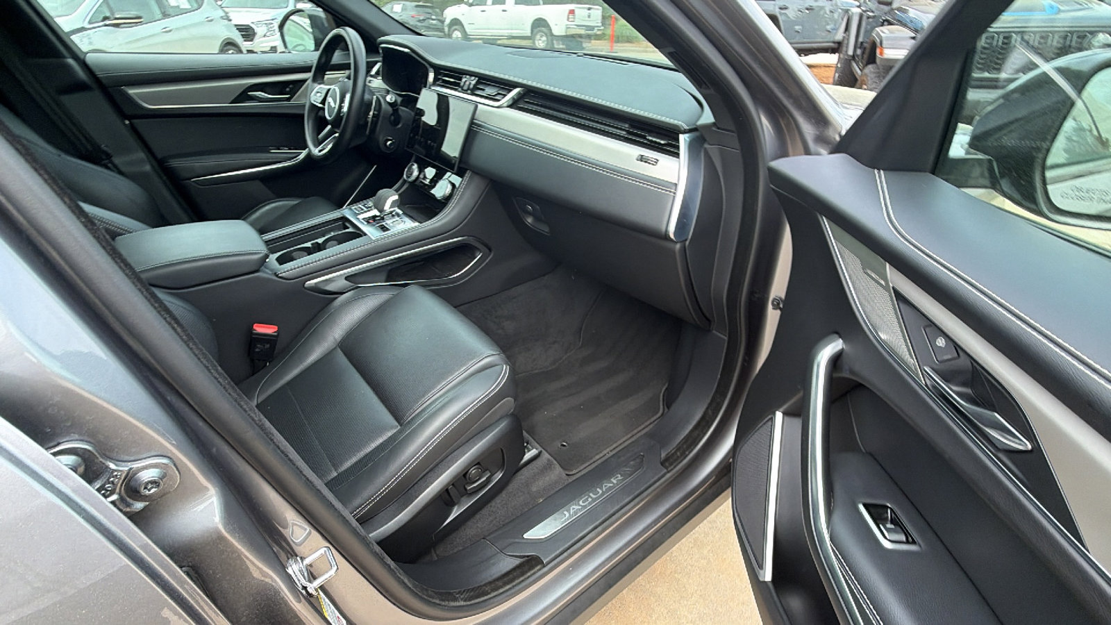 2024 Jaguar F-Pace R-Dynamic S