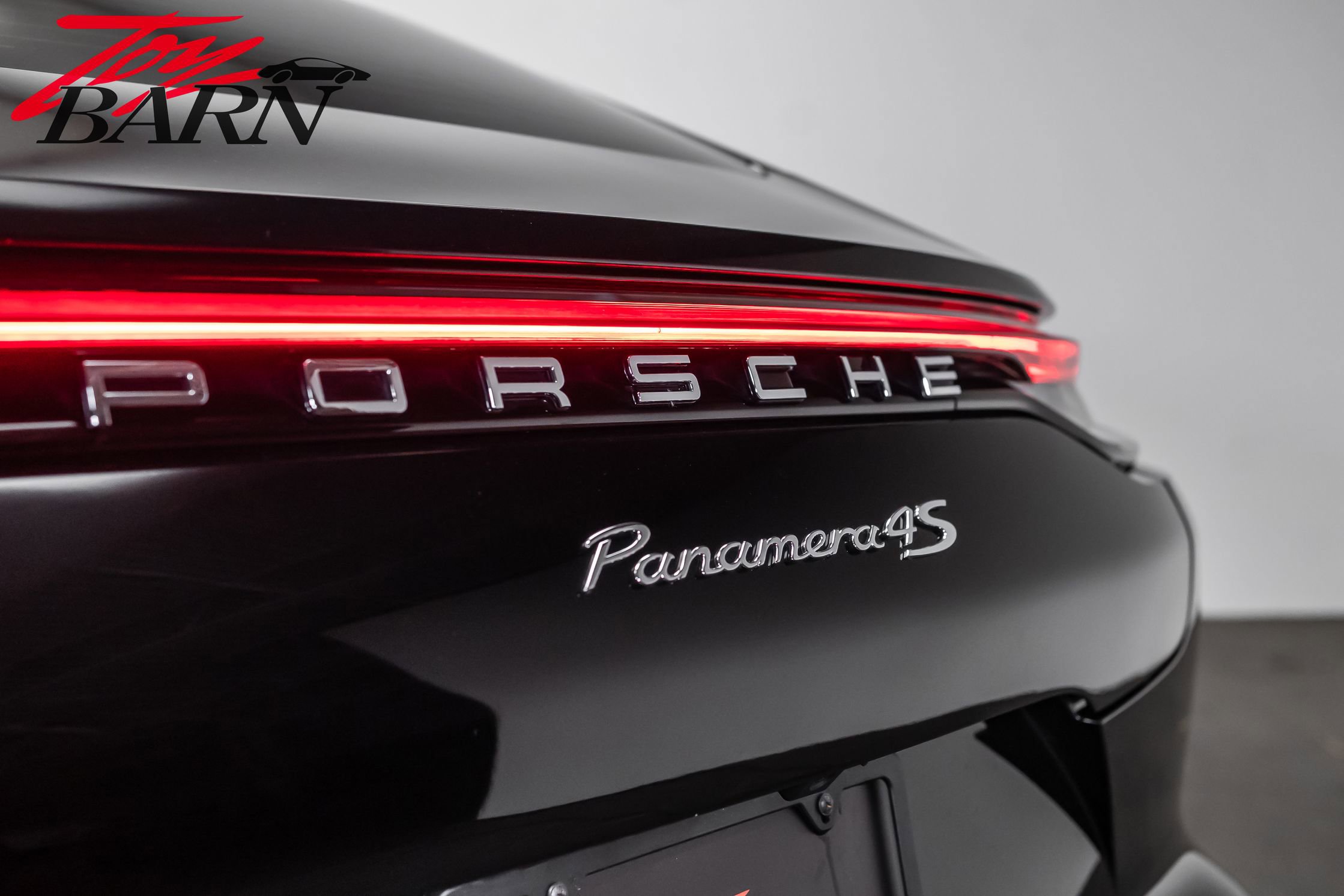 2022 Porsche Panamera 4S