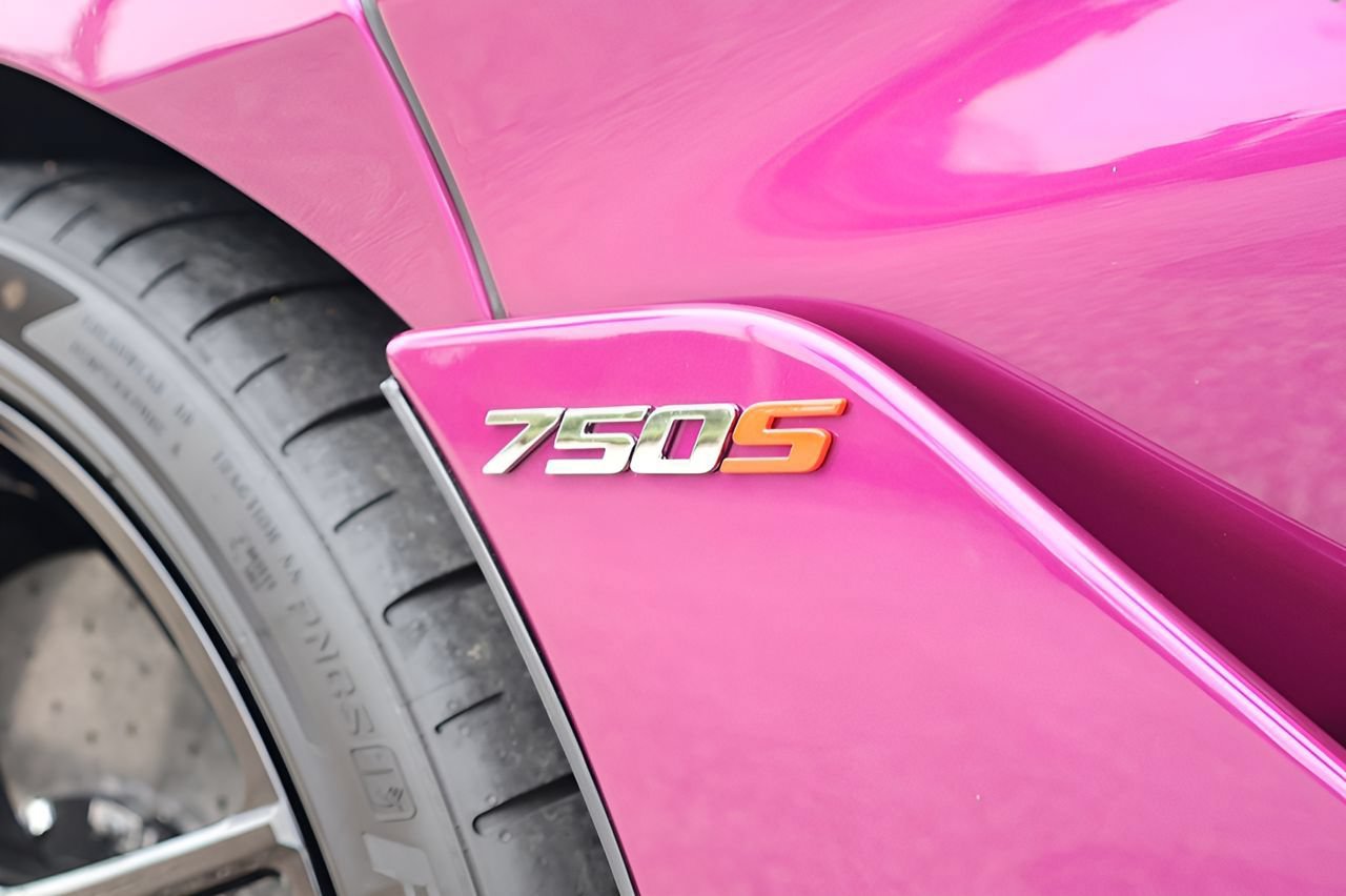 New 2026 McLaren 750S photo 26