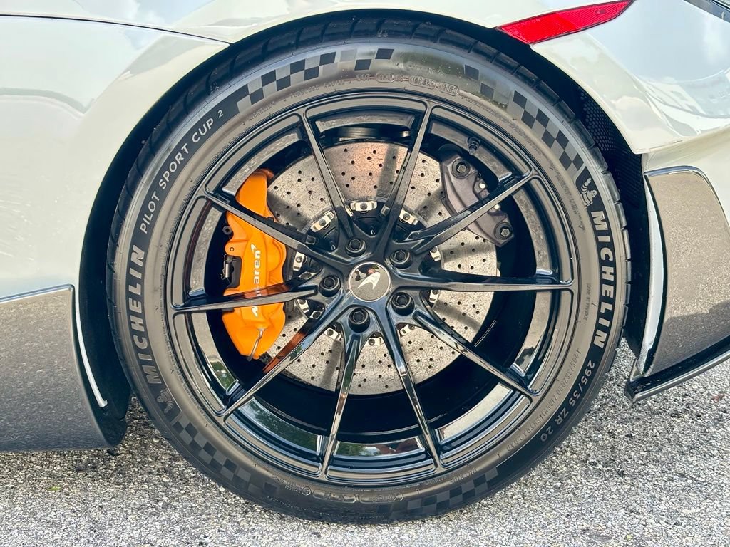 Used 2020 McLaren 600LT Spider photo 19