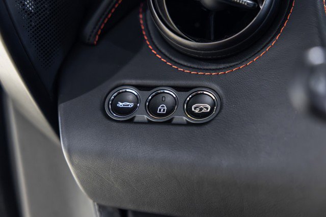 Used 2021 McLaren 765LT photo 57