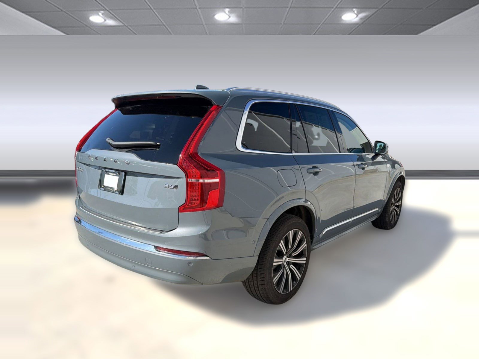 2023 Volvo Xc90 B6 Plus