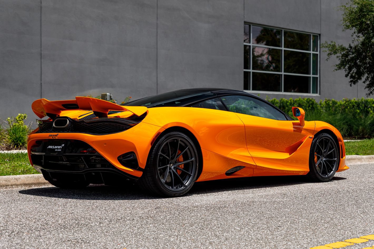 New 2027 McLaren 750S photo 8