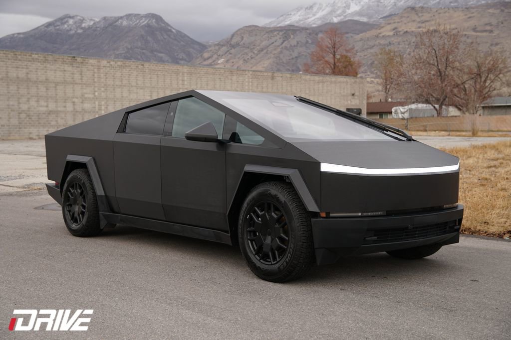 2024 Tesla Cybertruck AWD Crew Cab