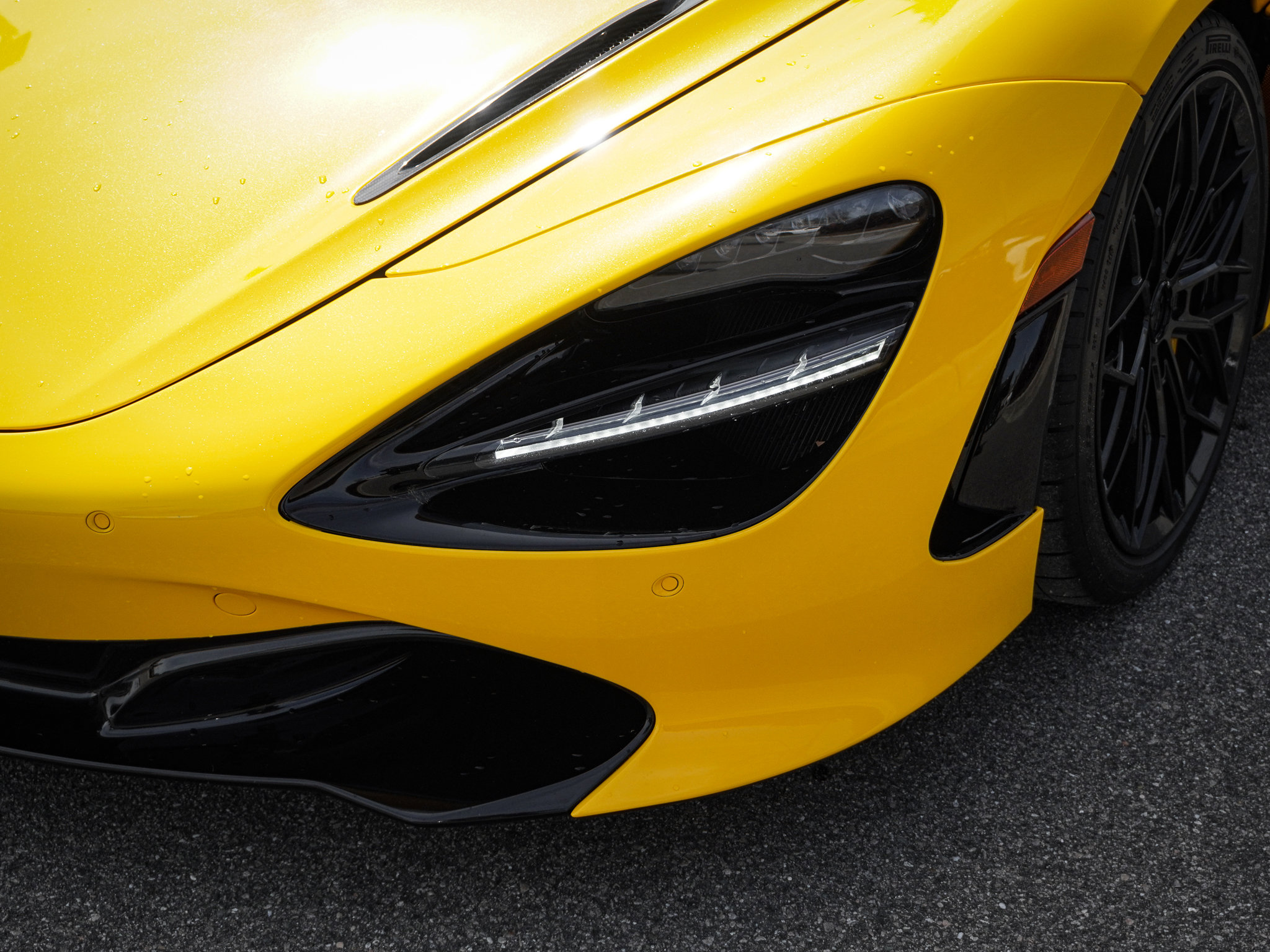 Used 2021 McLaren 720S Luxury photo 8