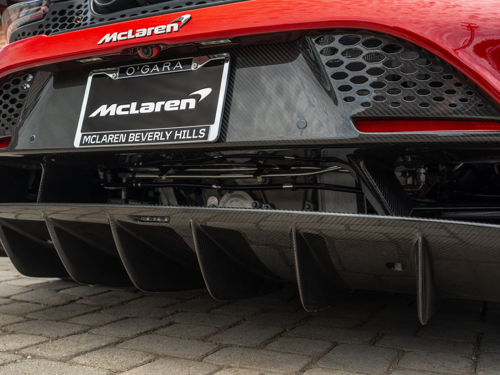Used 2022 McLaren 765LT photo 40