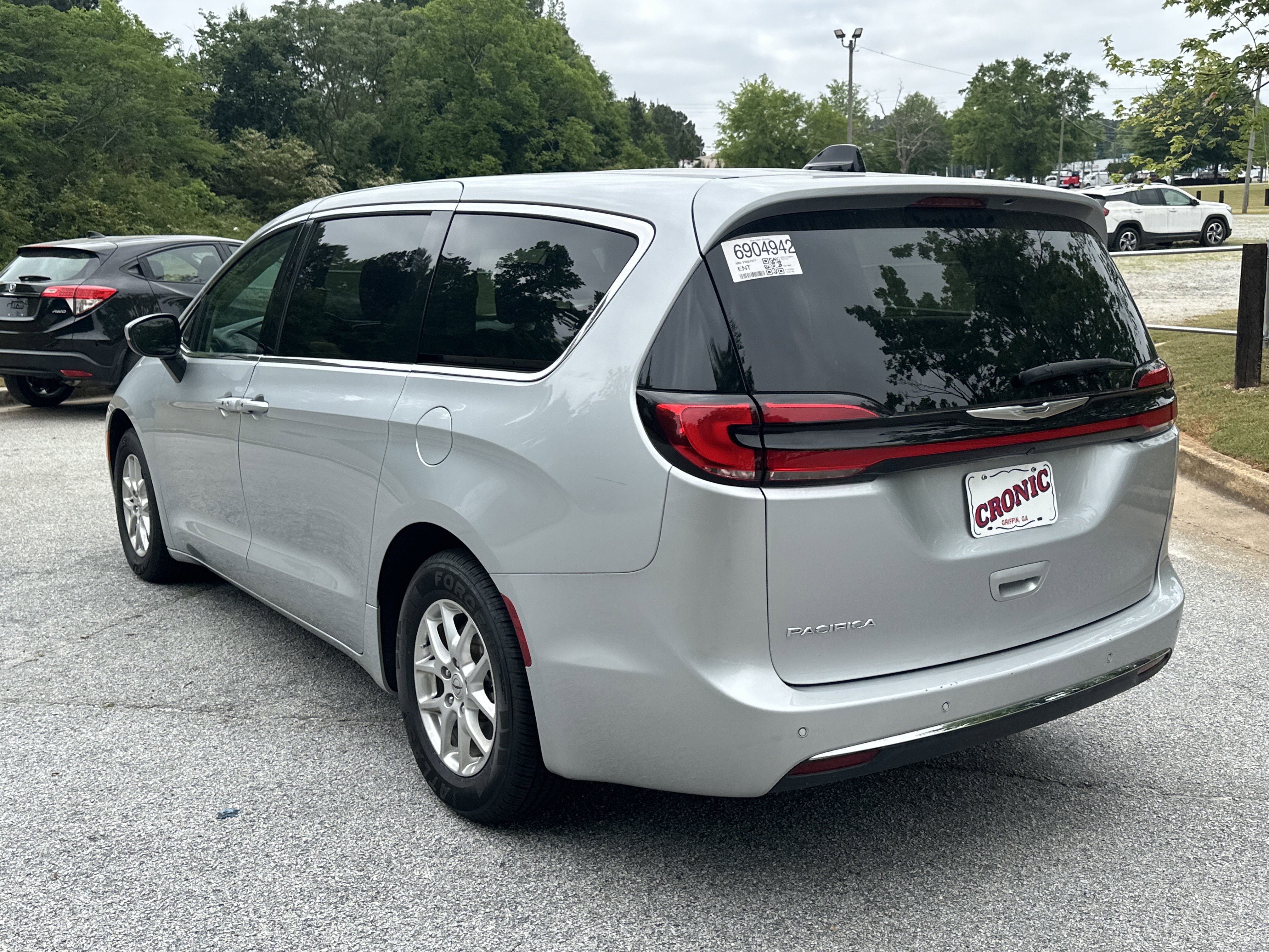 2023 Chrysler Pacifica Touring-L