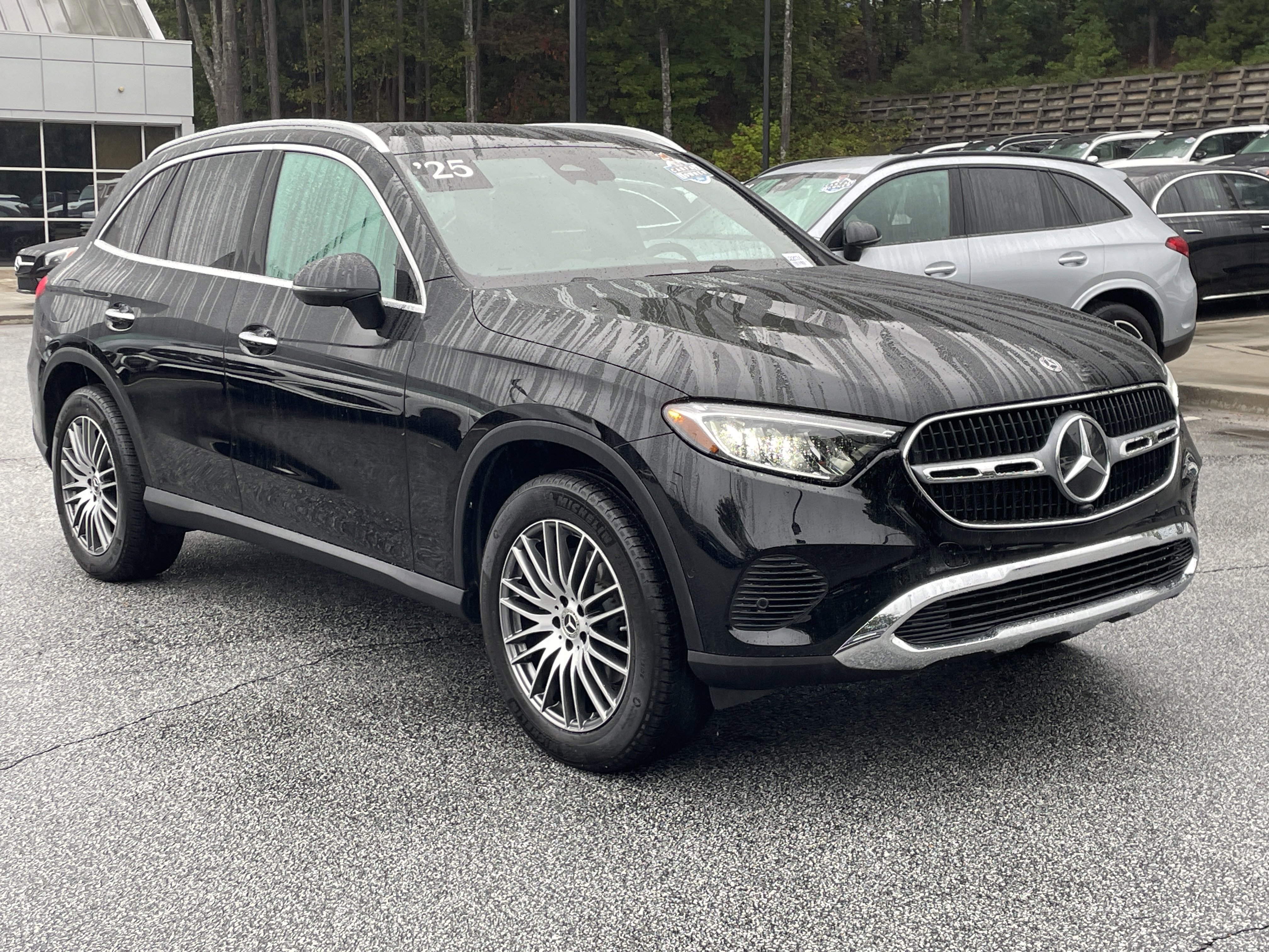 2025 Mercedes-Benz GLC 300 4MATIC