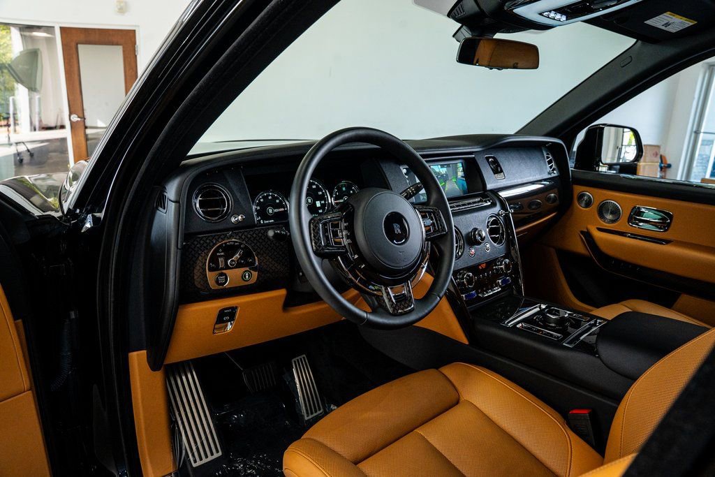 2022 Rolls-Royce Cullinan Black Badge