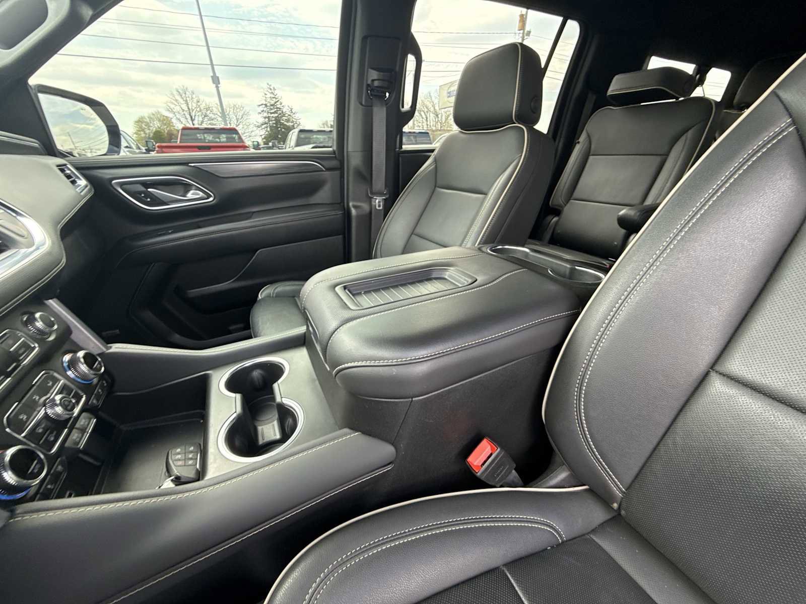 2024 GMC Yukon XL SLT