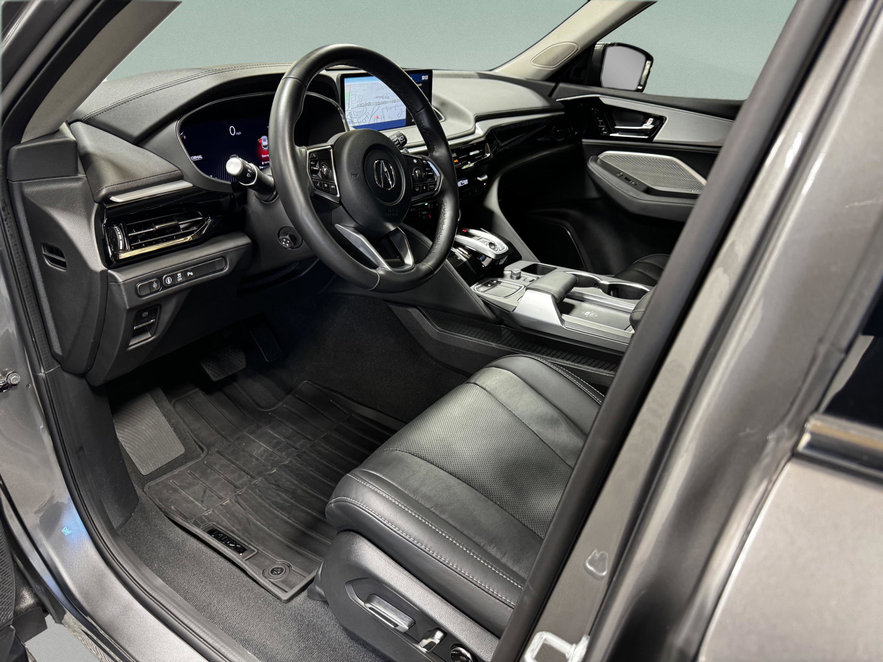 2023 Acura MDX FWD w/ Technology Package