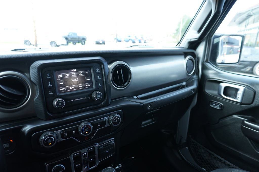 2020 Jeep Gladiator Sport