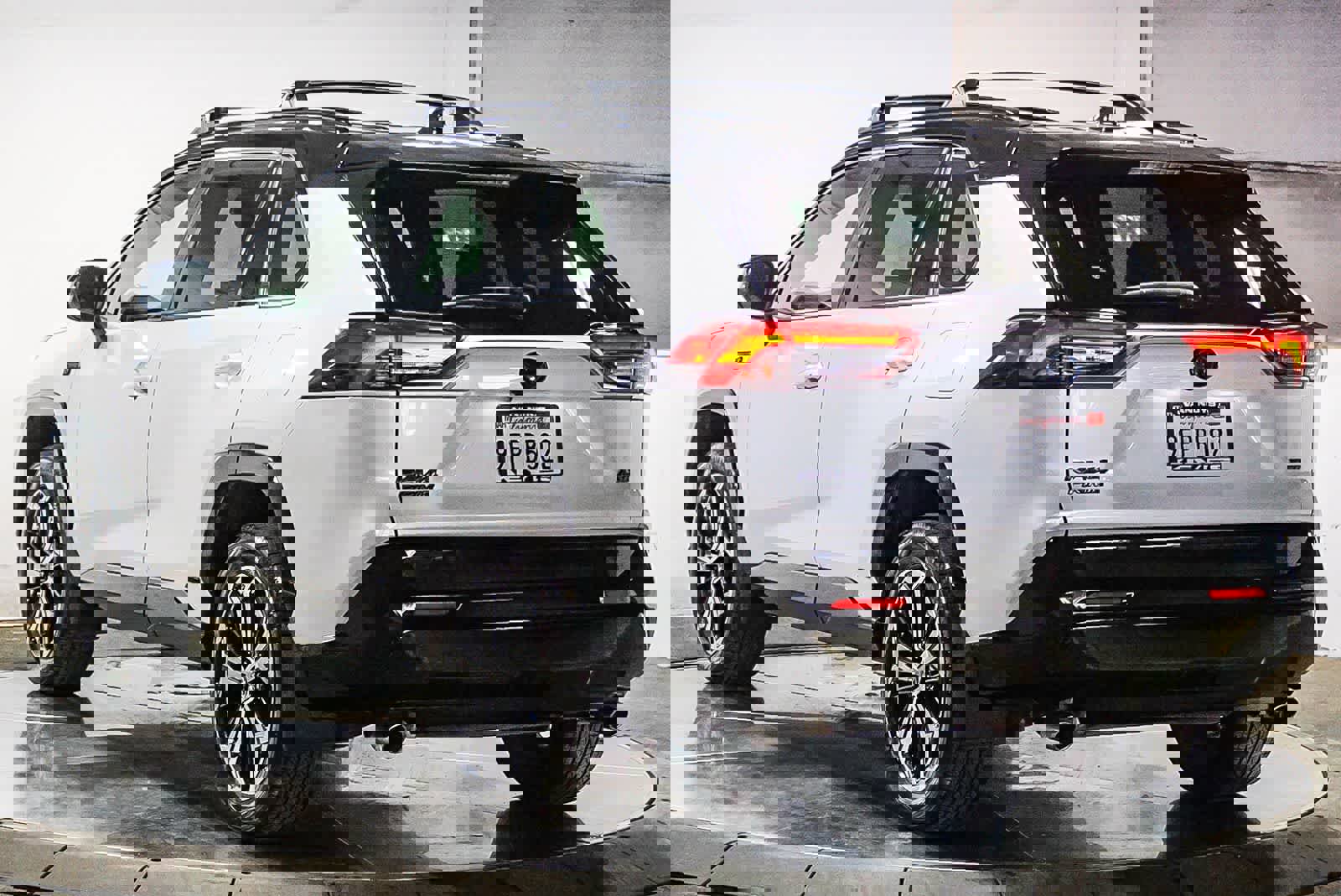 2023 Toyota RAV4 XSE