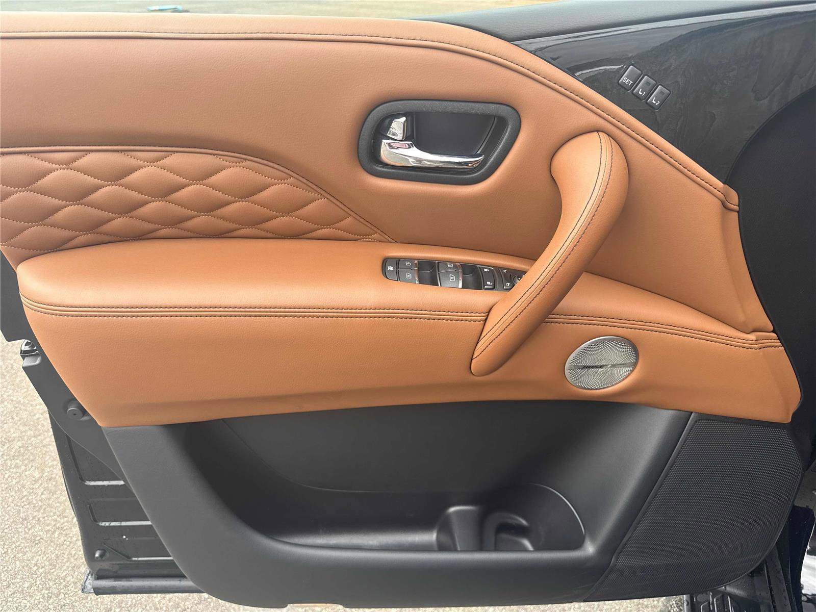 2023 INFINITI Qx80 Sensory