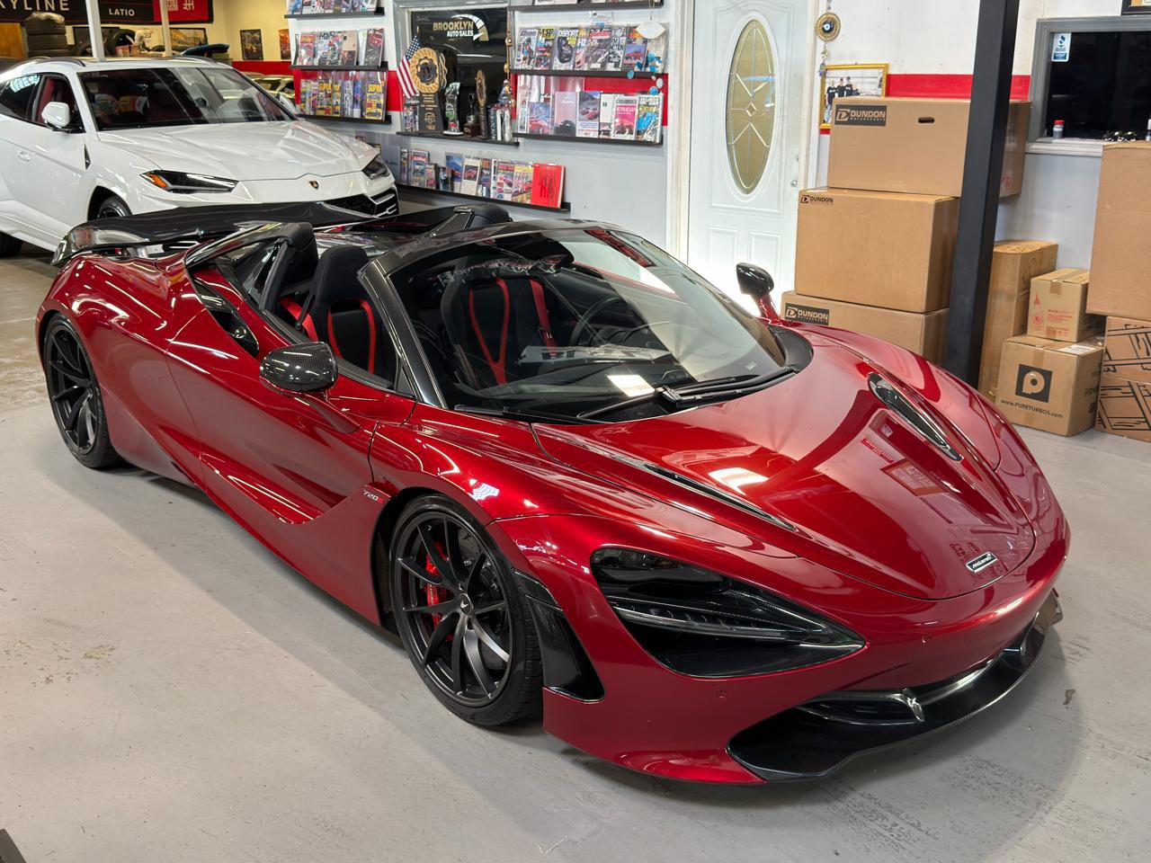 Used 2022 McLaren 720S Spider photo 4