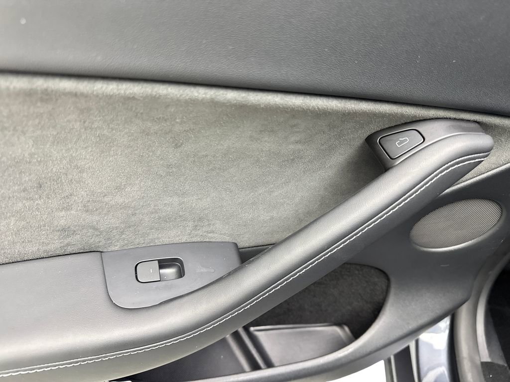 2024 Tesla Model Y Performance