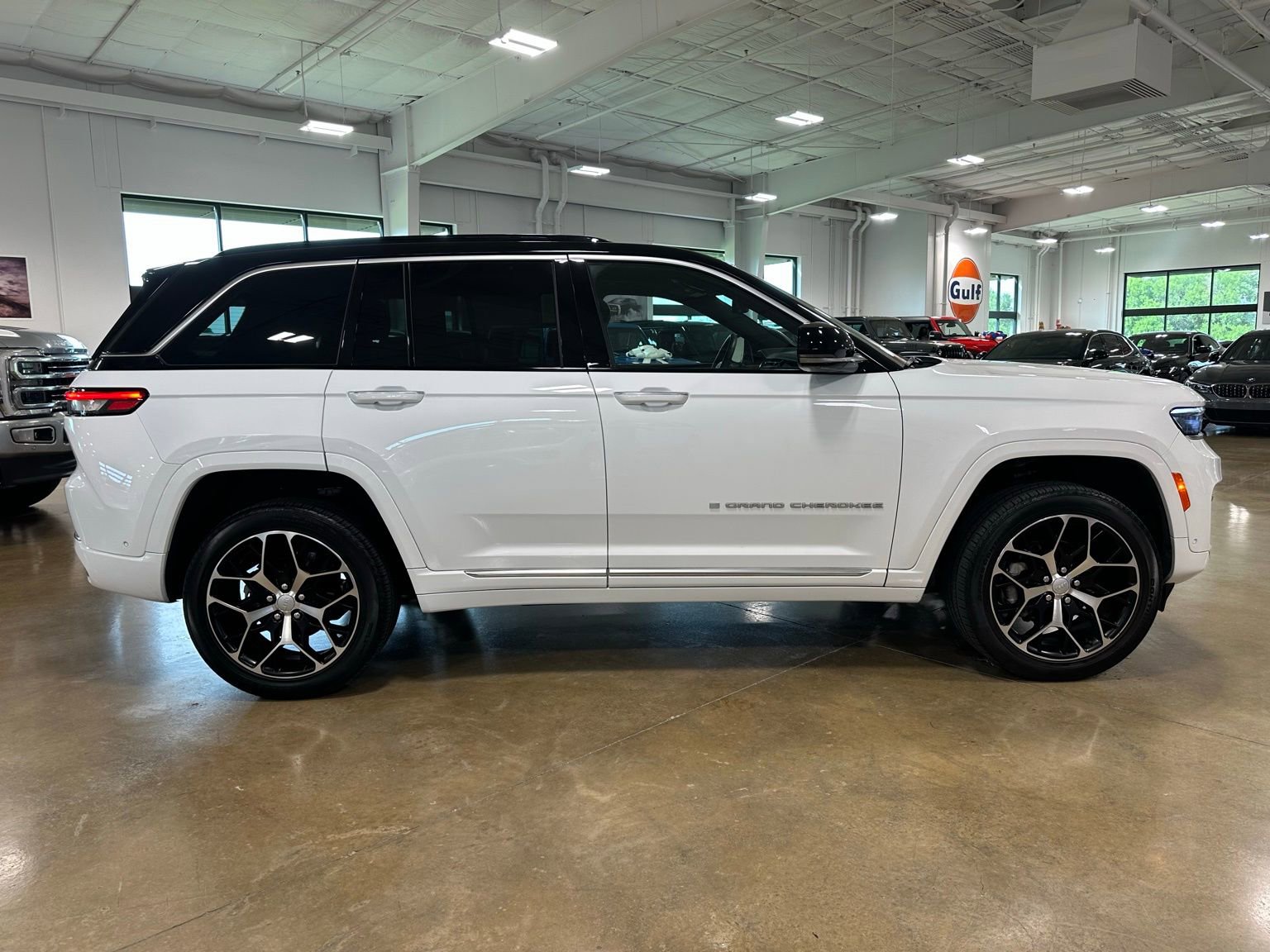 2024 Jeep Grand Cherokee Summit