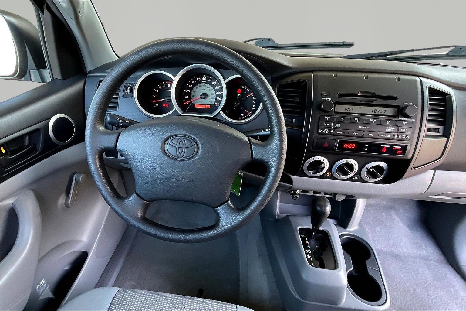 2010 Toyota Tacoma 2WD Regular Cab