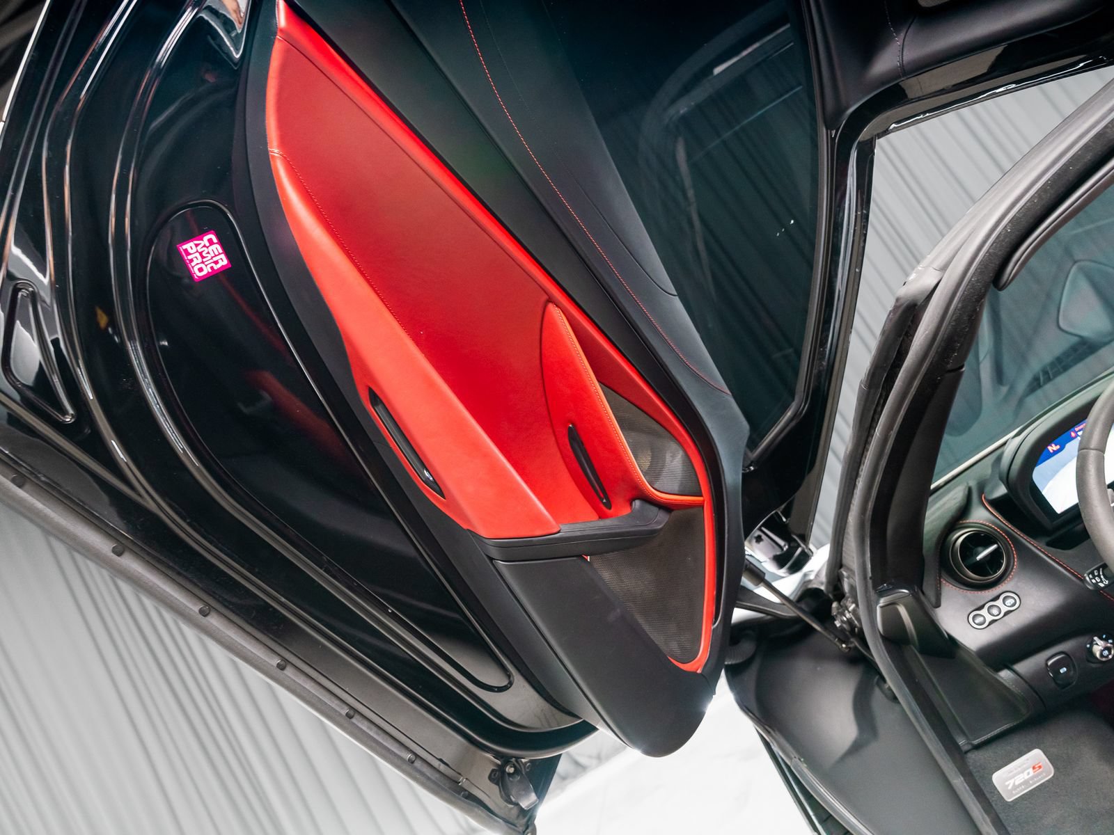 Used 2019 McLaren 720S photo 55