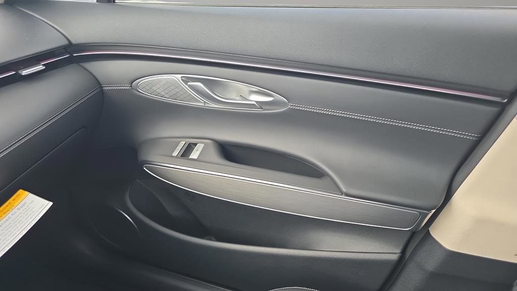 2026 Genesis Gv70 2.5T Select