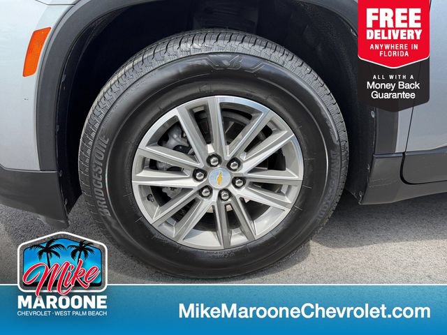 Used 2023 Chevrolet Traverse LT