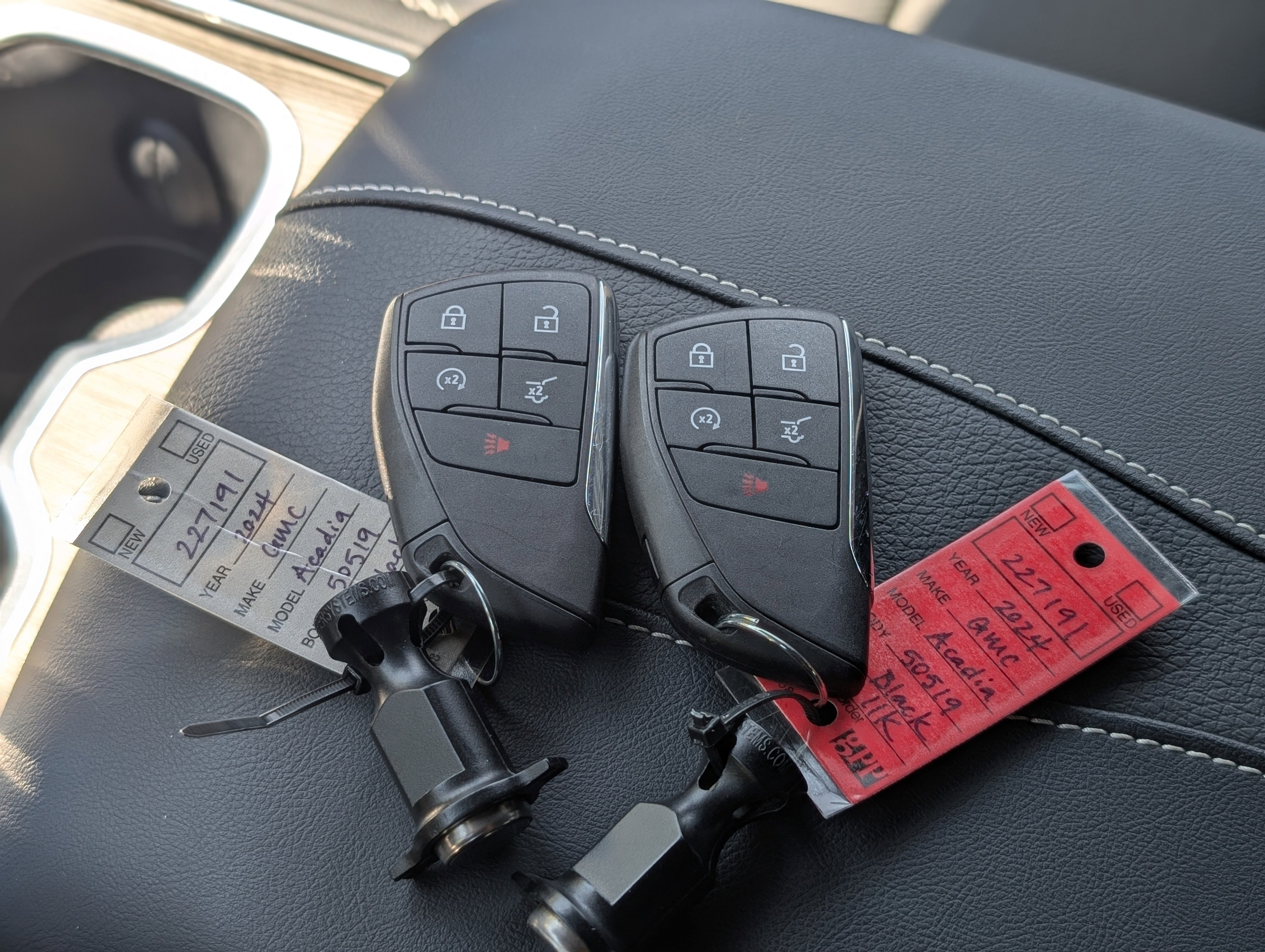 2024 GMC Acadia Denali