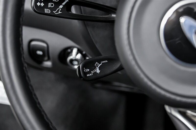 Used 2025 McLaren 750S Spider photo 28