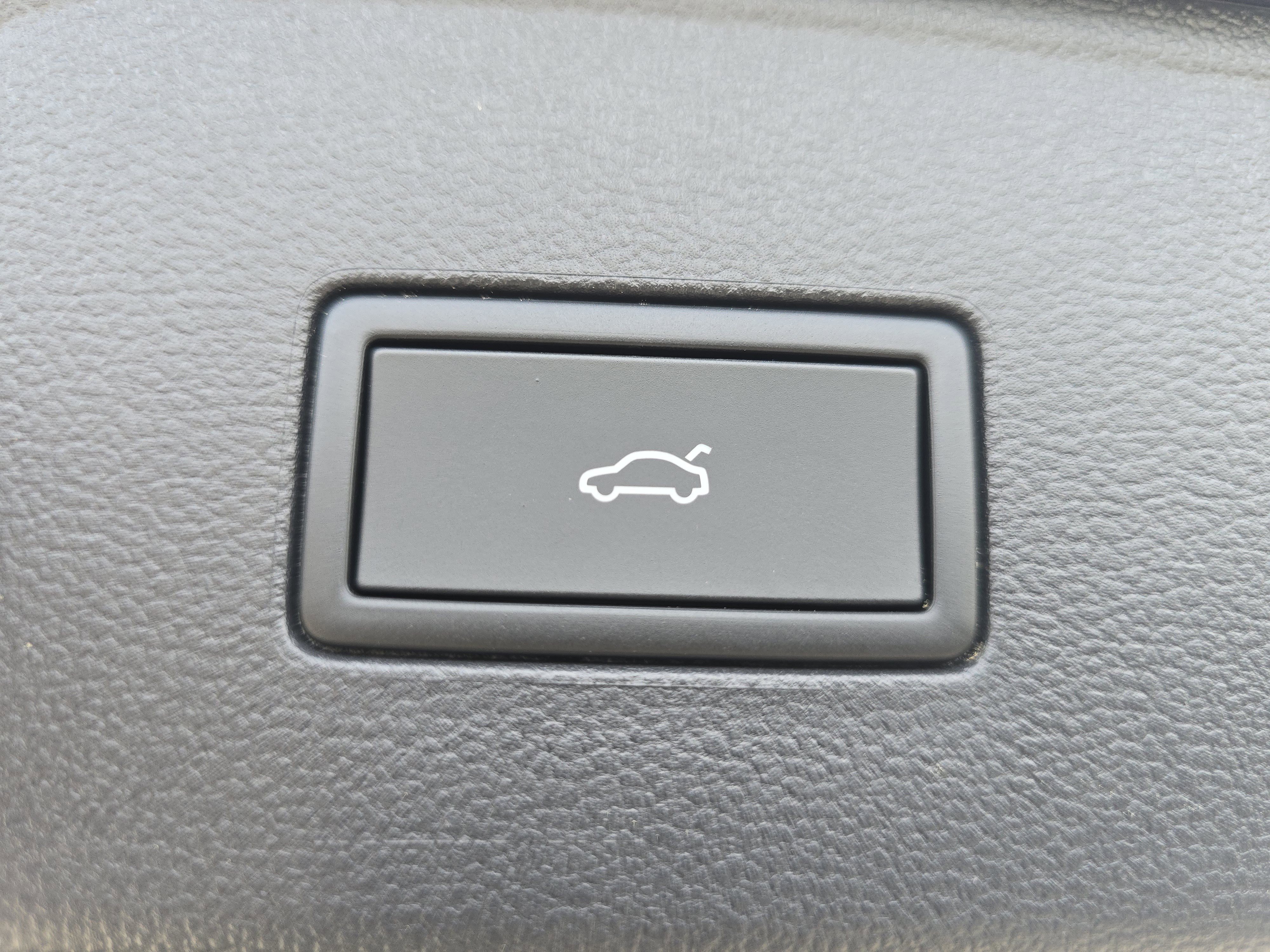 2026 Volkswagen Atlas Peak Edition