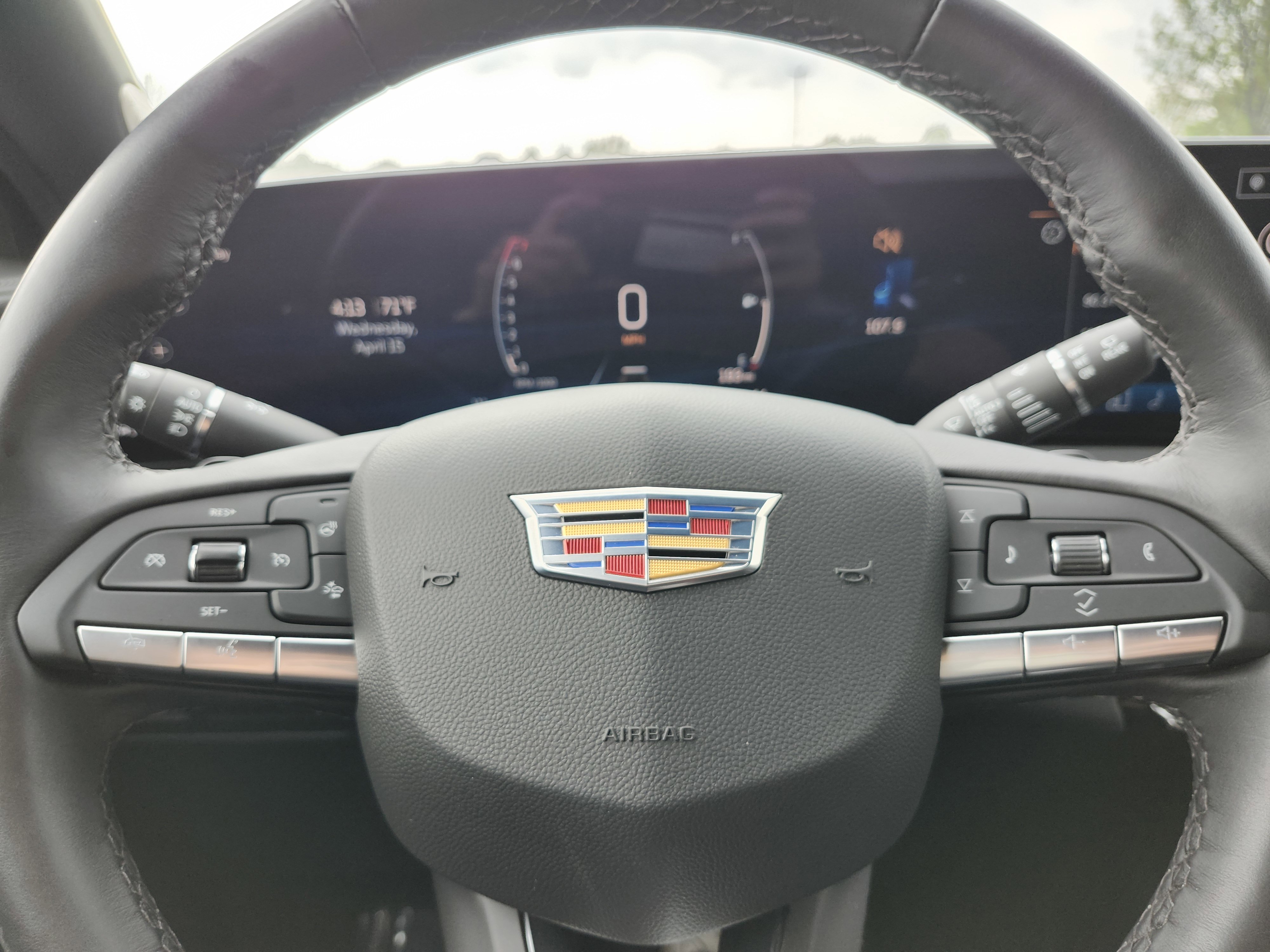 2024 Cadillac XT4 Premium Luxury