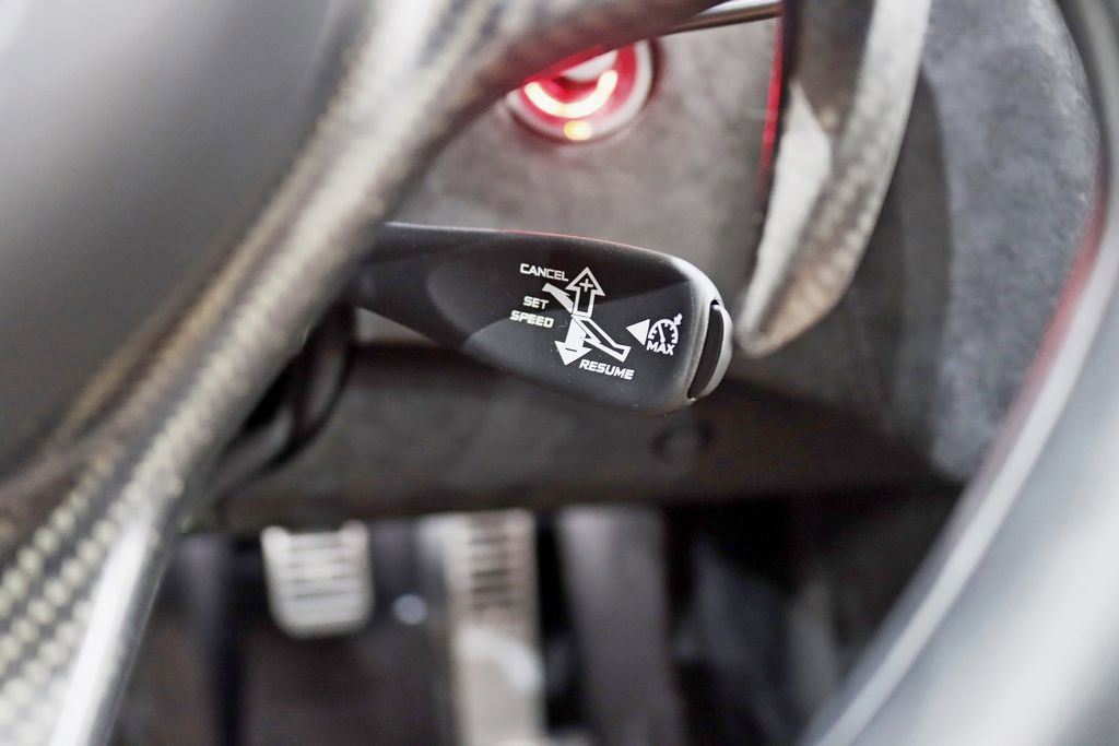 Used 2020 McLaren 600LT Spider photo 22