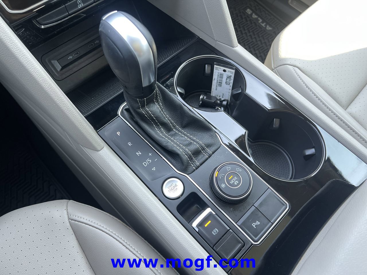 2022 Volkswagen Atlas SE