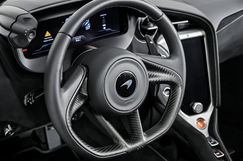 Used 2025 McLaren 750S Spider photo 19