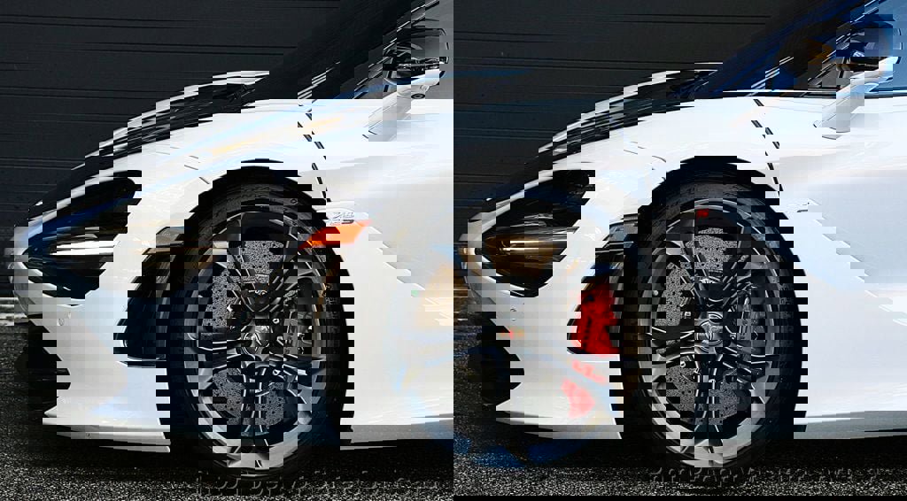 Used 2018 McLaren 720S Luxury photo 18