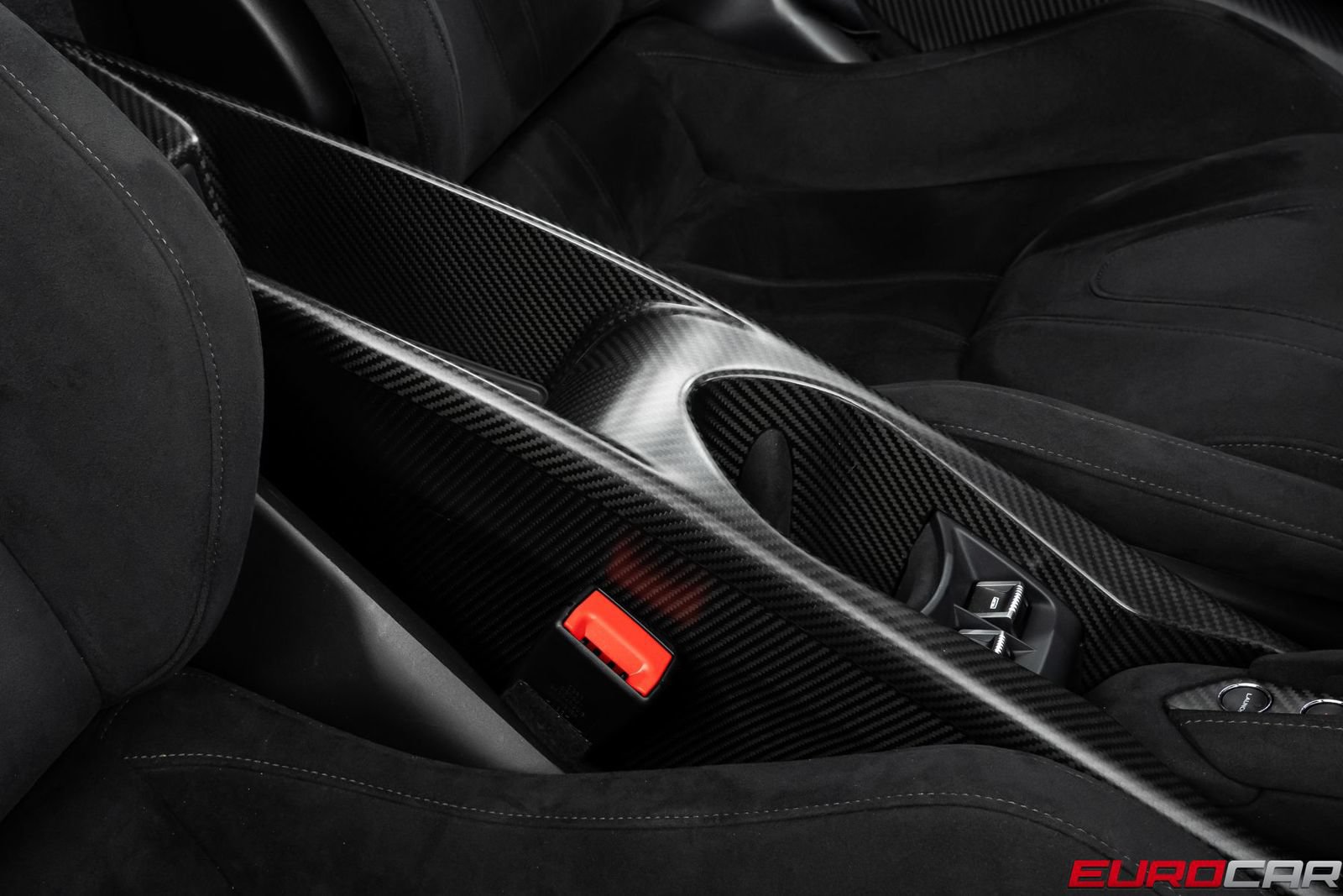 Used 2022 McLaren 765LT photo 42