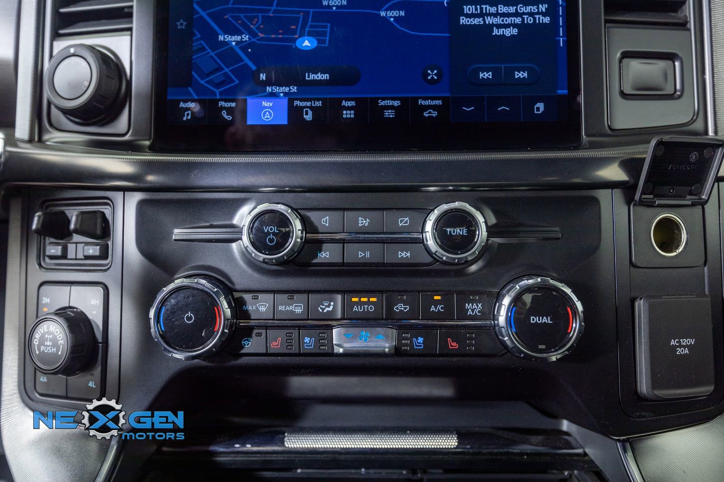 2024 Ford F150 Platinum