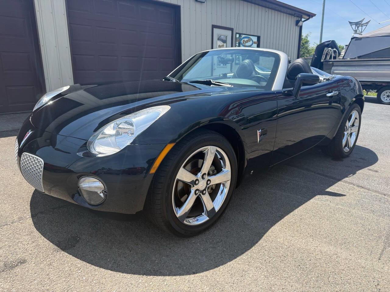 Used 2007 Pontiac Solstice Convertible w/ Premium Package