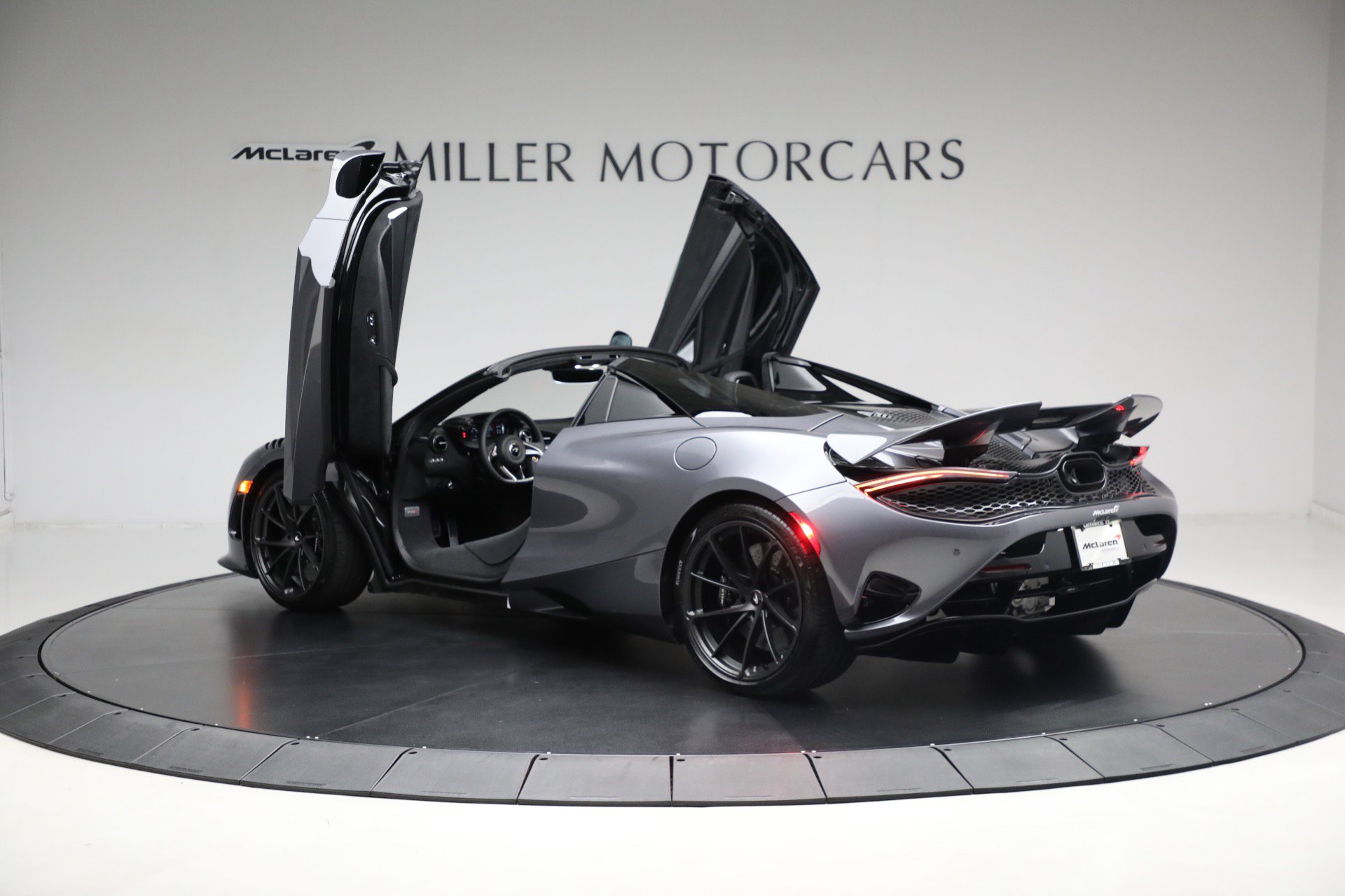 Used 2024 McLaren 750S Spider photo 21