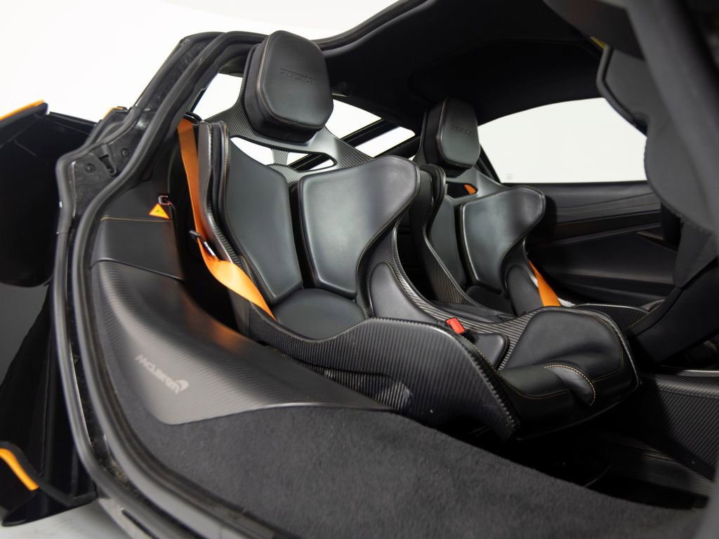 Used 2021 McLaren 765LT photo 33