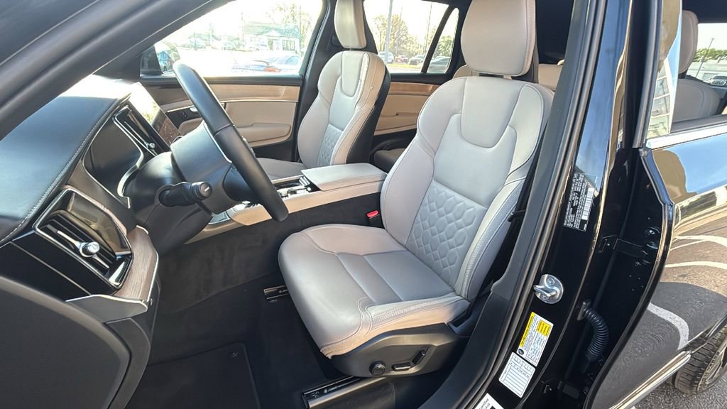 2025 Volvo Xc90 B5 Plus