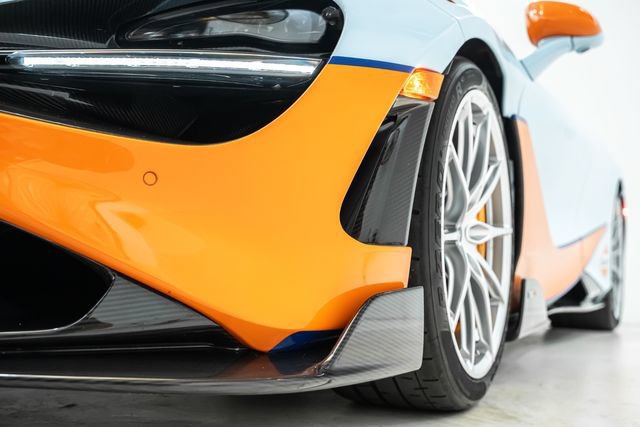 Used 2022 McLaren 765LT photo 32