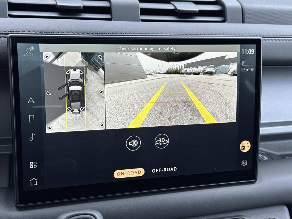 2025 Land Rover Defender 110 V8