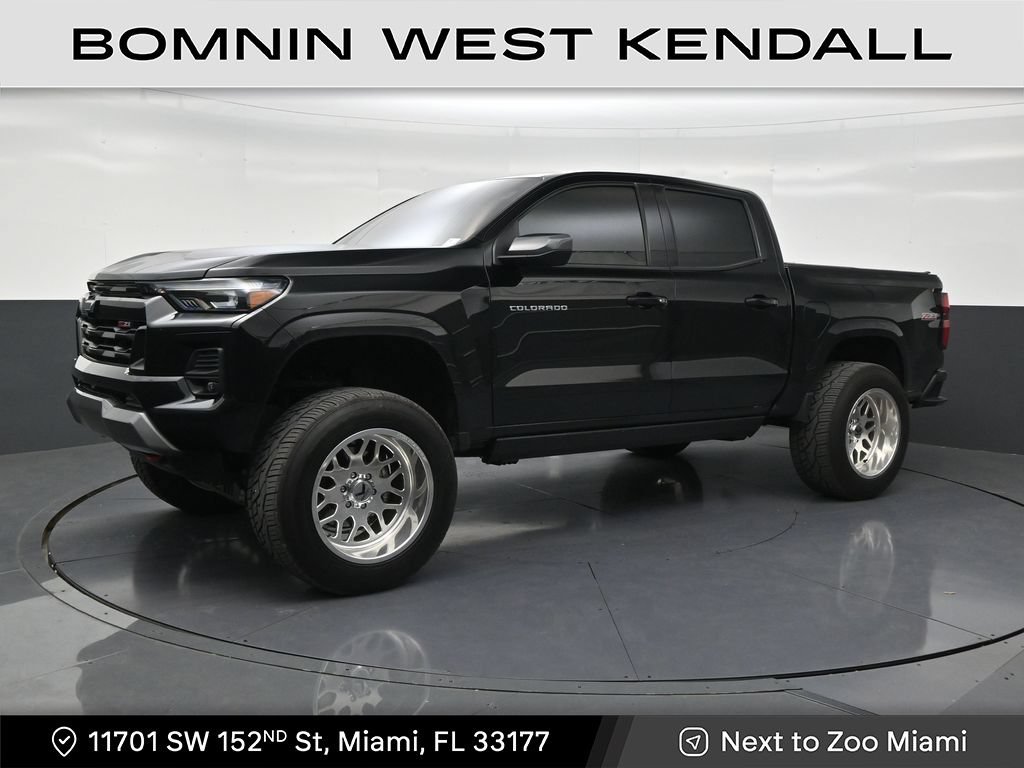 Used 2025 Chevrolet Colorado Z71 for Sale Near Me - Autotrader