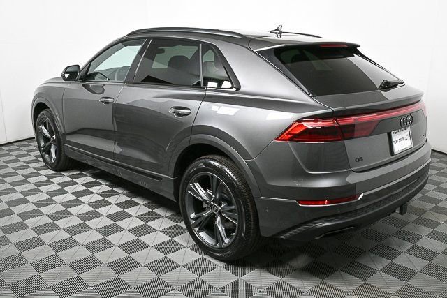 2026 Audi Q8 Premium
