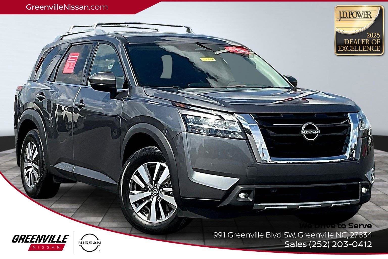 2023 Nissan Pathfinder SL